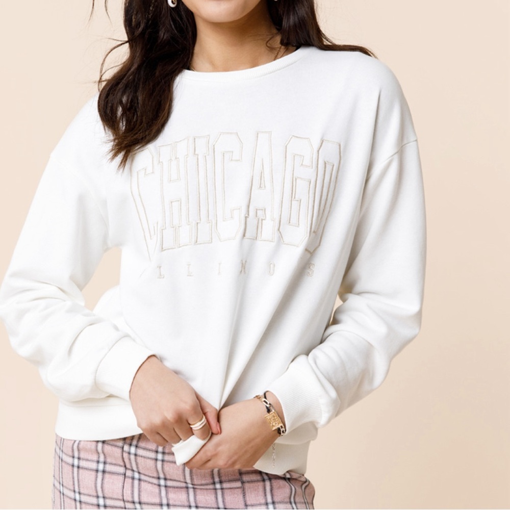 White Chicago crewneck sweatshirt